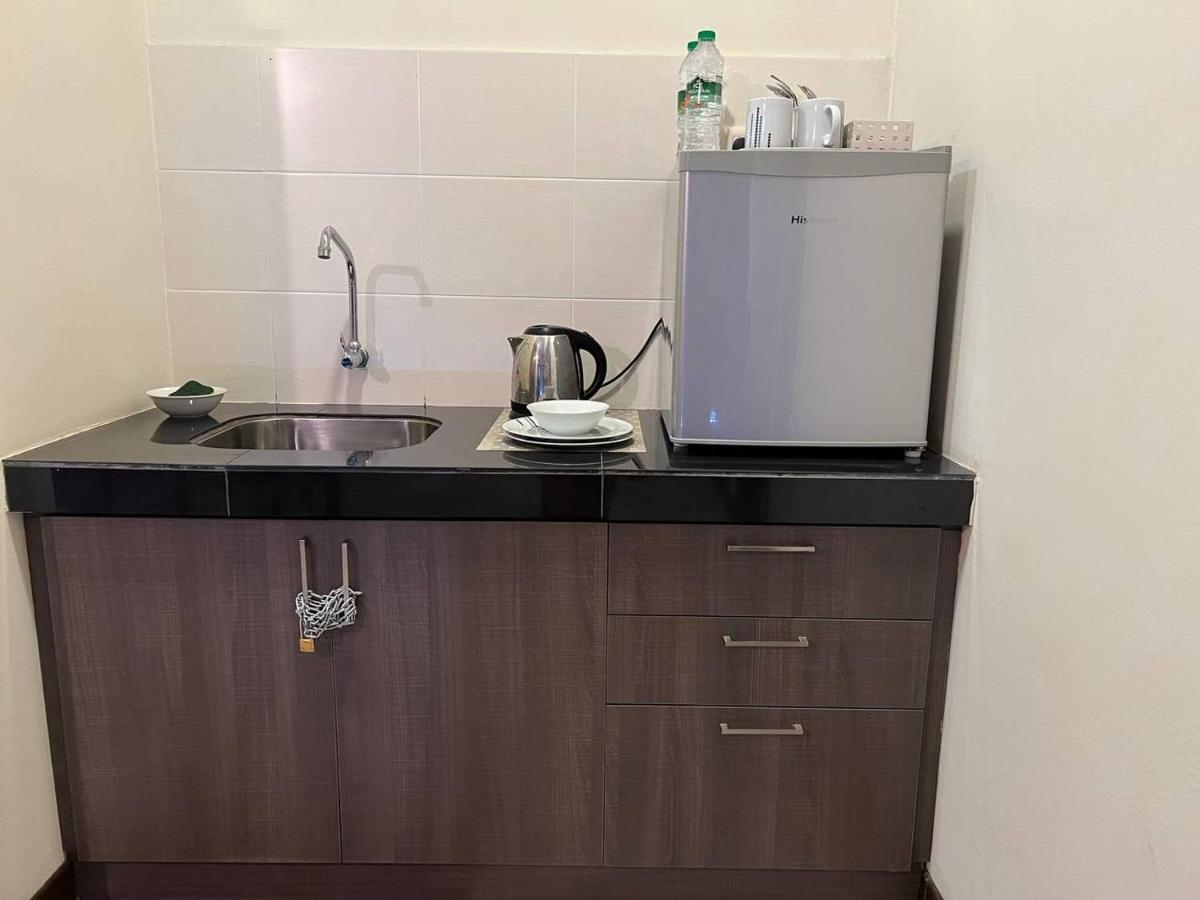 Homestay Melaka B Lagoon Studio Apartment Free Waterpark Tickets Kampong Bukit Beruang Exterior foto