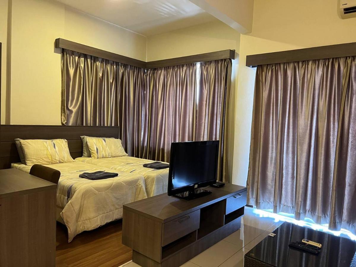 Homestay Melaka B Lagoon Studio Apartment Free Waterpark Tickets Kampong Bukit Beruang Exterior foto